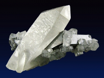 Quartz, Wolframite, Apatite from Panasquiera, Portugal [db_pics/pics/apatite7a.jpg]