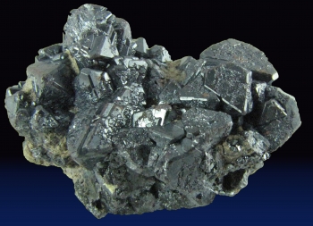 Cuprite with native silver from Rubtsovsky Mine, Altai Krai, Siberia, Russia [db_pics/pics/cuprite4c.jpg]