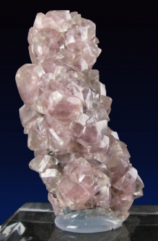 Smithsonite from Tsumeb mine, Tsumeb, Namibia [db_pics/pics/smithsonite1d.jpg]