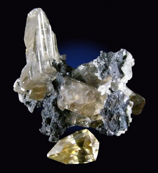 Cerrusite from Tsumeb mine, Tsumeb, Namibia [db_pics/pics/cerrusite1a.jpg]