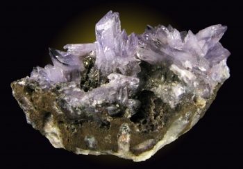 Creedite from El Potosi Mine, Santa Eulalia District, Mun. de Aquiles SerdÃ¡n, Chihuahua, Mexico [db_pics/pics/creedite3c.jpg]