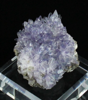 Creedite from Akchatau Mine, Akchatau, Karaganda Oblast', Kazakhstan [db_pics/pics/creedite4c.jpg]