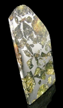 Meteorite Var. Esquel Pallasite from Esquel, Argentina [db_pics/pics/esquel1c.jpg]